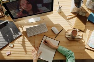 Cómo crear informes personalizados de Google Analytics 4 (paso a paso)